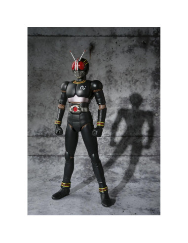 Figura de acción Bandai S.H. Figuarts Kamen Rider Black