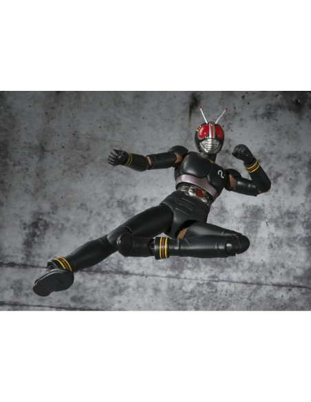 Figura de acción Bandai S.H. Figuarts Kamen Rider Black
