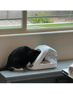 Cubierta Frontal SureFeed para Comedero de Mascotas - Antirrobo 2