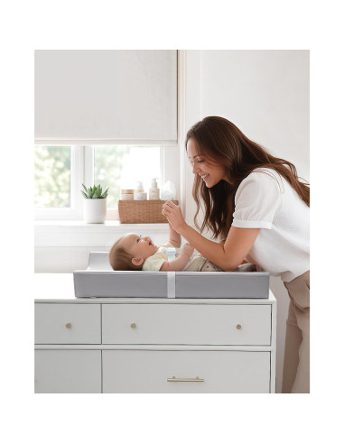 Almohadilla Cambiadora Impermeable Blissful Gris Claro 79.38x40.64cm