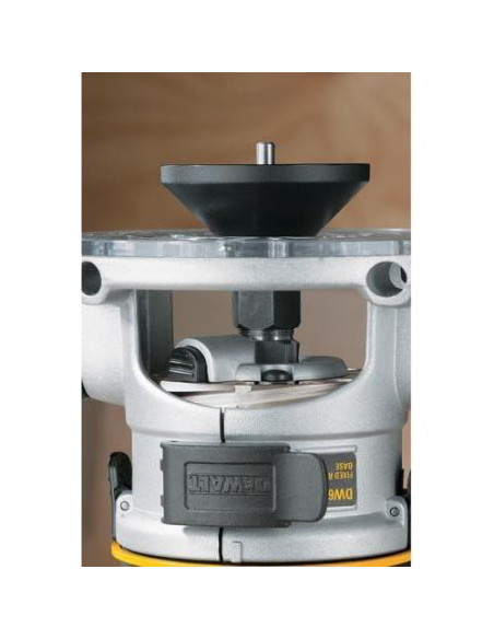 Router DEWALT DW618PKB 2.25 HP con Base Fija e Inmersión
