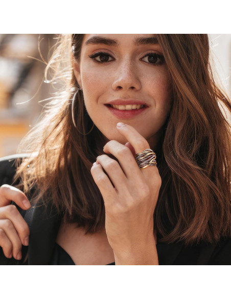 Anillo de declaración Mytys oro y plata diseño entrelazado