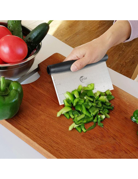 Raspador de Masa de Acero Inoxidable Liu 16x9.9cm Negro