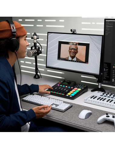 Micrófono Dinámico PodMic StreamEye con Brazo y Cable XLR