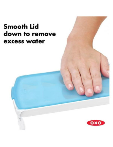 Bandeja de Hielo OXO Good Grips con Tapa de Silicona