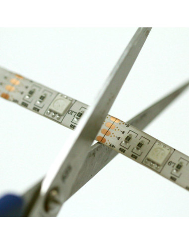 Luces de tira LED a batería GOIEHIR 2m con control remoto 24 teclas