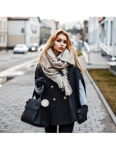 24 Pompones de Piel Sintética Blanca WILLBOND 8 cm DIY