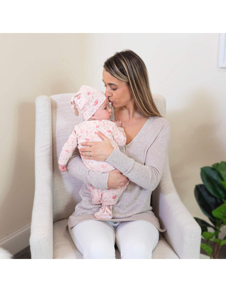 Conjunto Gown y Sombrero Aden + Anais para Bebés 0-3 Meses