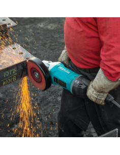 Amoladora Angular Makita GA7070X1 7" 2200W AFT y Freno 2