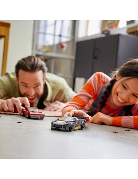 LEGO 76903 Campeones de Velocidad Chevrolet Corvette C8.R y 1969