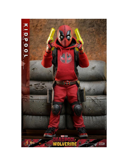 Figura de acción Kidpool Hot Toys 1/6 Marvel Comics