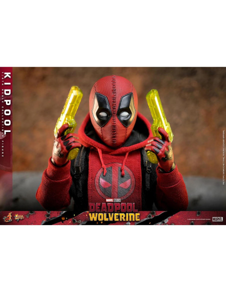 Figura de acción Kidpool Hot Toys 1/6 Marvel Comics