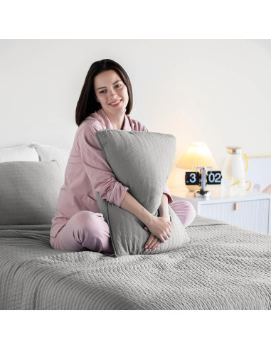 KASENTEX Colcha Doble/Reina Microfibra Gris + 2 Fundas