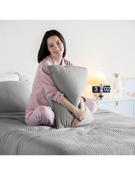 KASENTEX Colcha Doble/Reina Microfibra Gris + 2 Fundas