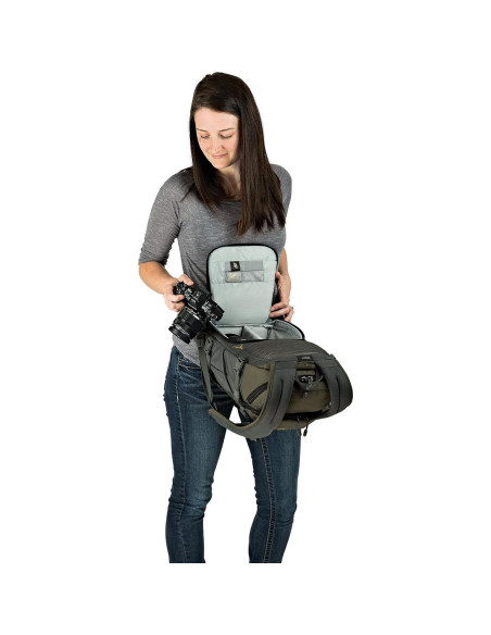 Mochila Lowepro Flipside Trek BP 250 AW Gris/Verde Oscuro