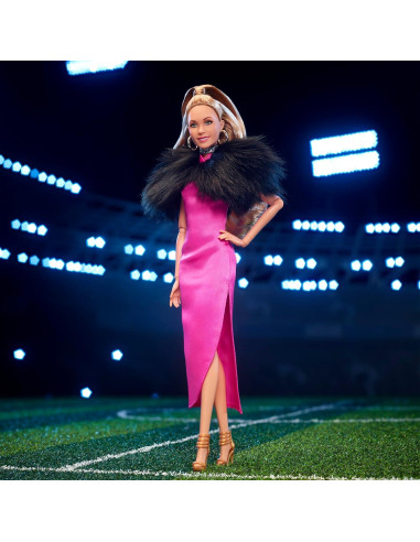 Muñeca Barbie Keeley Jones Ted Lasso con vestido rosa 33 cm