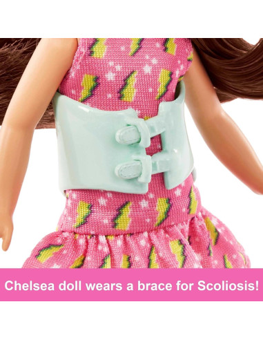 Muñeca Chelsea Barbie con Faja para Escoliosis - Mattel