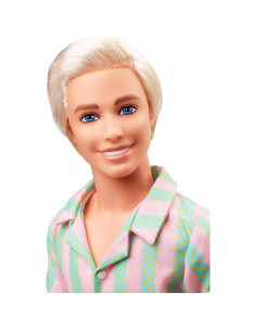 Muñeco Ken Barbie La Película con Conjunto de Playa y Tabla de Surf 2