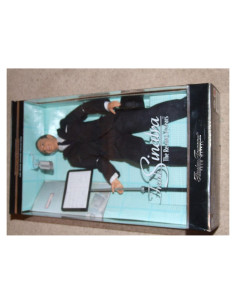 Muñeca Barbie Tesoros Atemporales Frank Sinatra 34.8x21.1cm