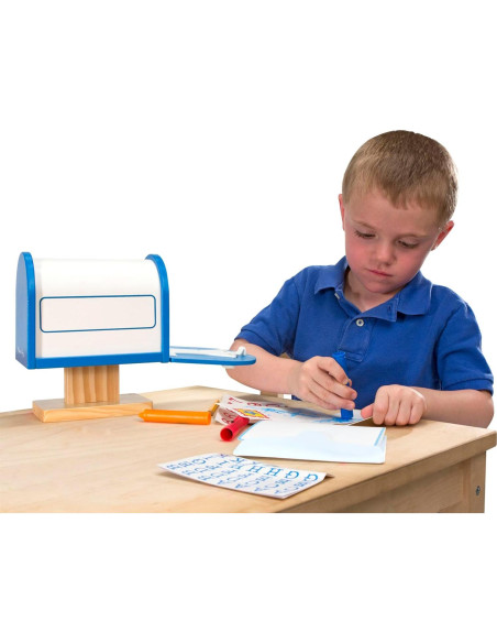Buzón de Madera Melissa & Doug con Cartas Reutilizables
