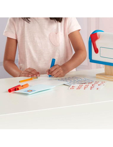 Buzón de Madera Melissa & Doug con Cartas Reutilizables