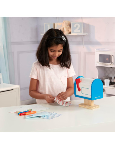 Buzón de Madera Melissa & Doug con Cartas Reutilizables
