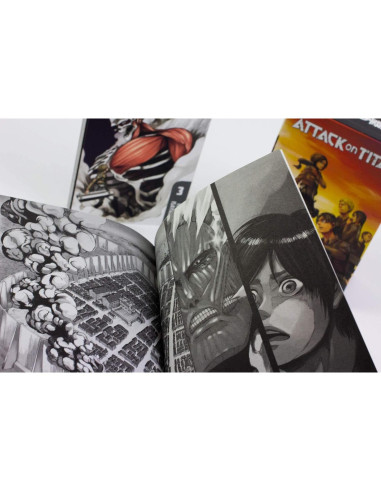 Attack on Titan Season 1 Part 1 Manga Box Set (Attack on Titan Manga Box Sets)
