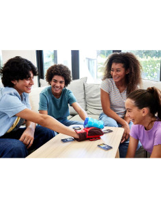 Juego de Cartas Rock 'Em Sock 'Em Robots Mattel 2 Guantes 2