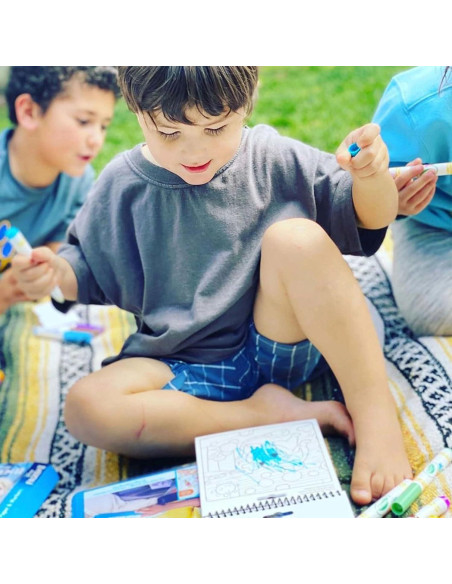 Crayola Baby Shark Color Wonder - Actividad de Colorear 16 Páginas