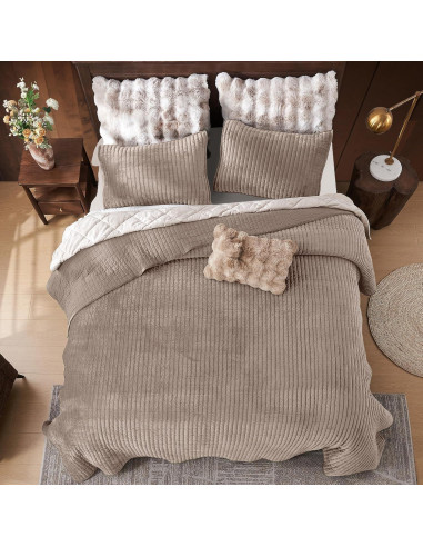 Colcha King SHALALA de Terciopelo Ligero Rayas Taupe