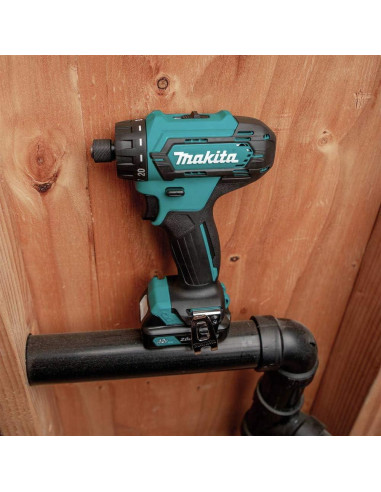 Taladro Inalámbrico Makita FD10R1 12V 2 Velocidades 0.91kg