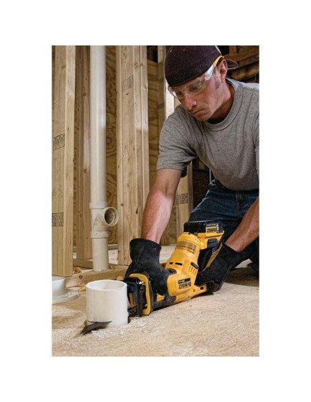 Sierra Recíproca Inalámbrica DEWALT 20V Compacta LED