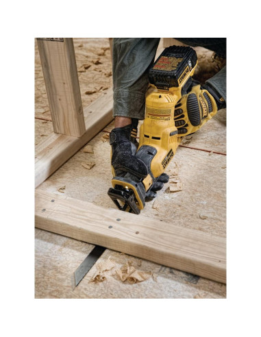 Sierra Recíproca Inalámbrica DEWALT 20V Compacta LED