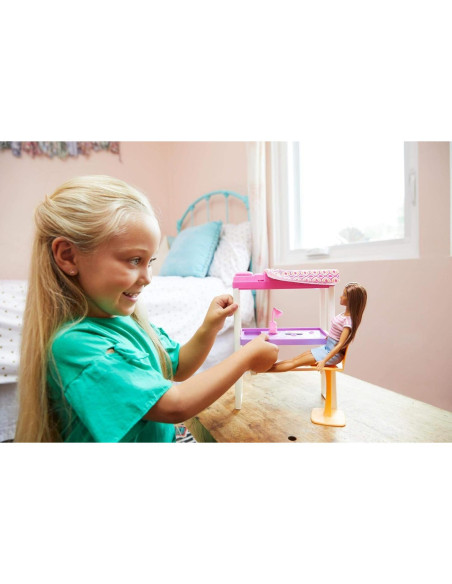 Muñeca Barbie con Cama Loft y Muebles Transformables