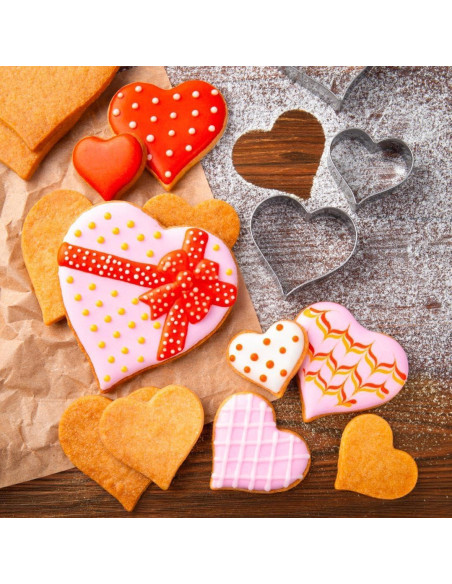 Juego de Cortadores de Galletas Corazón KELOFKO - 7 Piezas