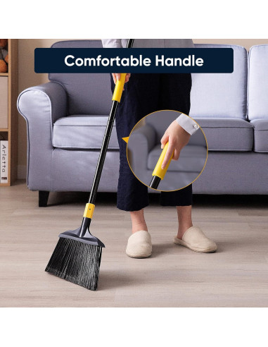 Escoba Yocada Uso Rudo 137 cm Cerdas Nylon Amarilla