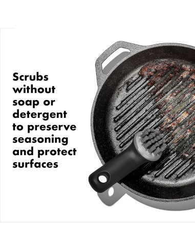 Cepillo de Hierro Fundido OXO Good Grips 13.78x11.18cm