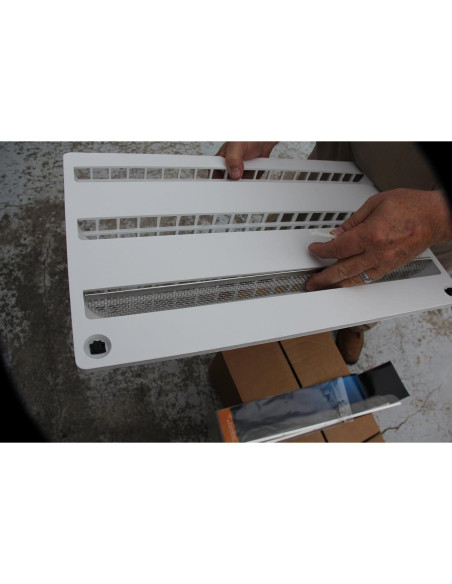 Pantalla de Insectos Camco RS 600 para Refrigeradores Dometic - 3 Unidades