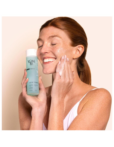 Yonka Gel Limpiador Facial 200 ml Suave para Piel Grasa