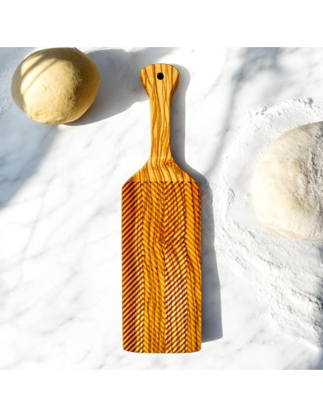 Tabla de Gnocchi de Madera de Olivo Chevron 28x8 cm - Herramienta de Cocina Italiana