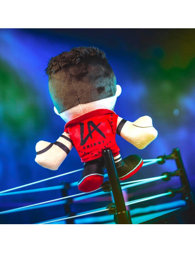 Peluche Kuricha L.A. Knight 20 cm WWE - Juguete Suave Chibi