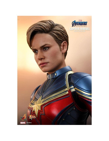 Figura Coleccionable Capitana Marvel Hot Toys 1/6 Escala