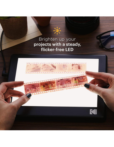 Caja de Luz LED KODAK 12x8 para Diapositivas y Negativos