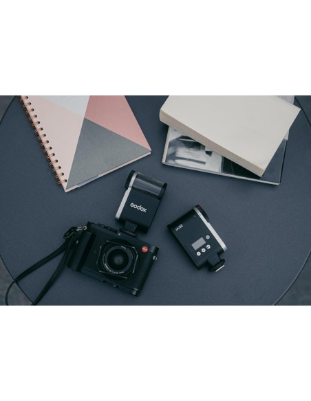Flash Godox iA32 para Cámaras DSLR - 490 Destellos, 2.5s Reciclaje