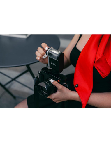 Flash Godox iA32 para Cámaras DSLR - 490 Destellos, 2.5s Reciclaje