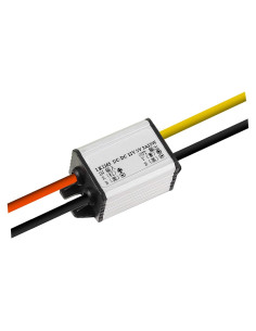 Convertidor de Voltaje DC 12V a 5V 3A SIPYTOPF para Automóvil