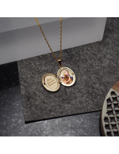 Locket Oval de Oro Relleno 14K 1.6x1.9cm con Cadena 45.7cm