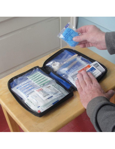 Kit de Primeros Auxilios First Aid Only 131 Piezas para Hogar y Coche