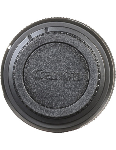 Lente Canon EF-S 18-135mm f/3.5-5.6 IS USM + Kit 18 Piezas