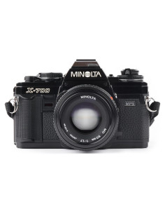 Cámara SLR Minolta X-700 35mm con lente MD 50mm f/2 (Renovada)